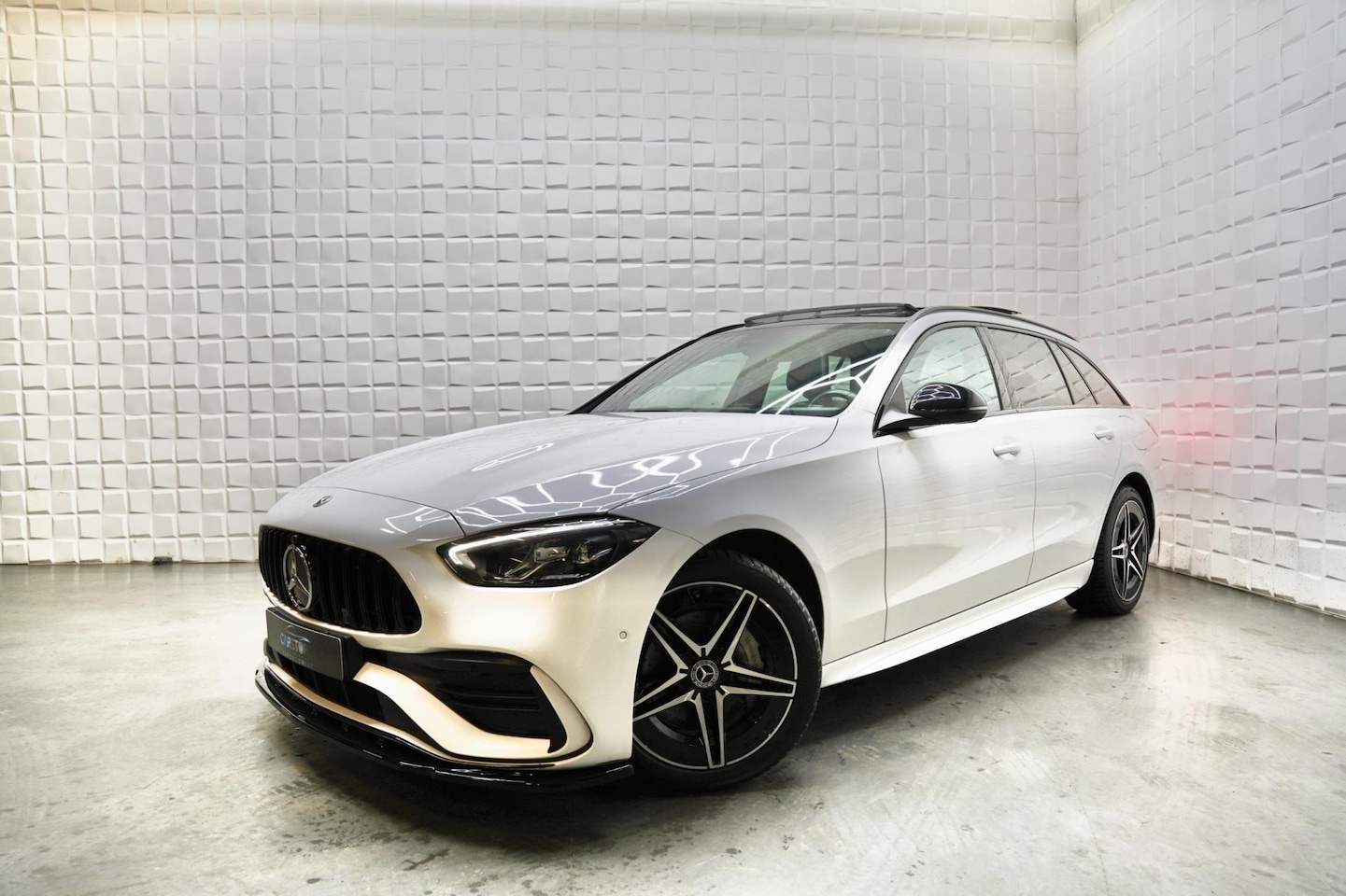 Mercedes-Benz C-klasse Estate - 300 e AMG NIGHT PANO SFEER - AutoWereld.nl