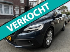 Volvo V40 Cross Country - 1.5 T3 Polar+ Luxury Cross Country Pano Elekt. Leer Stoelen Dealer OH met Nieuwe Apk en Gr