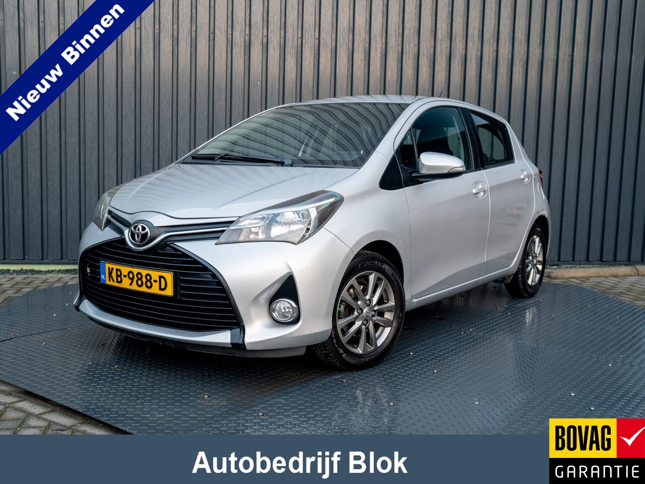 Toyota Yaris - 1.0 VVT-i Aspiration | Lm-velgen | Prijs Rijklaar!! - AutoWereld.nl