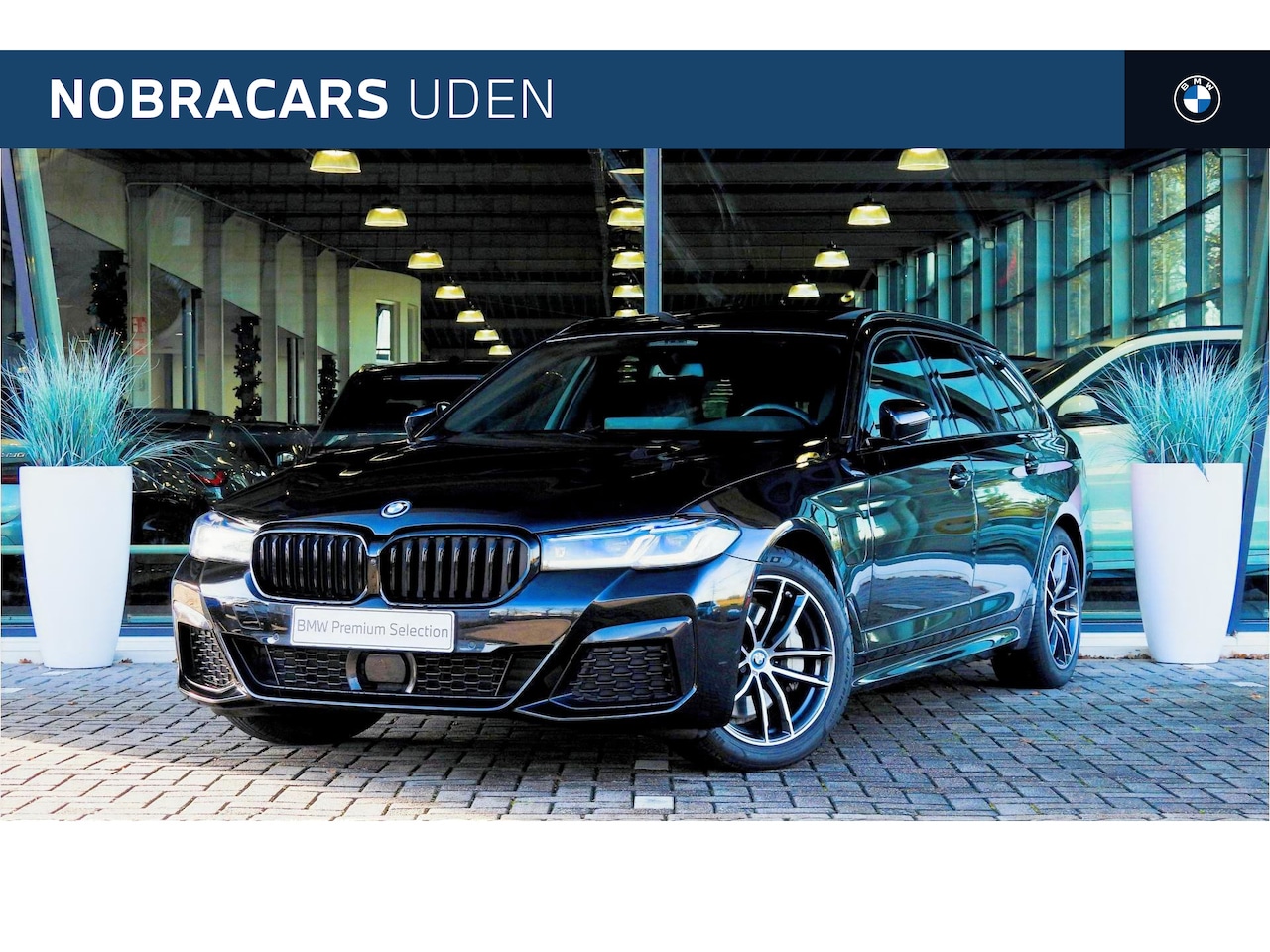 BMW 5-serie Touring - 530e High Executive M Sport Automaat / Panoramadak / Laserlight / Head-Up / Parking Assist - AutoWereld.nl
