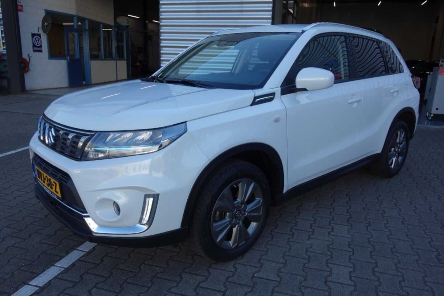 Suzuki Vitara - 1.4 BoosterJet SEL, Stoelverw, Multimedia, Camera, Fabrieksgarantie 2029 - AutoWereld.nl