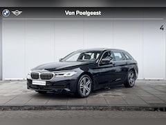 BMW 5-serie Touring - 530e High Executive Luxuryline Comfort Acces / Glazen Schuifdak / Stoelverwarming / Adapti