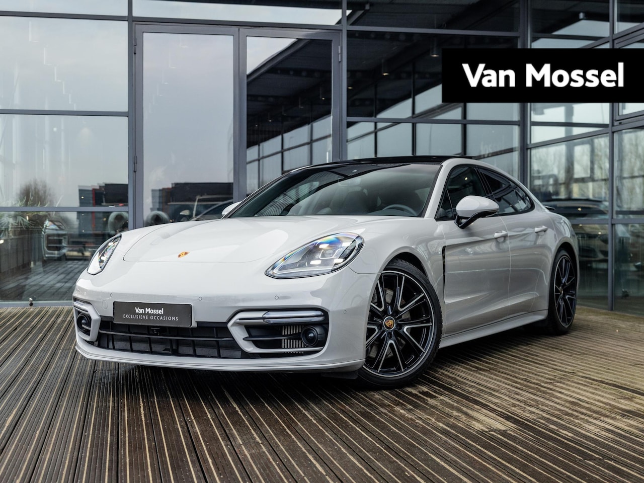 Porsche Panamera - 2.9 4 E-Hybrid | SPORTDESIGN | SPORTCHRONO | SPORTUITLAATSYSTEEM | 18-WEG STOELEN | BOSE | - AutoWereld.nl
