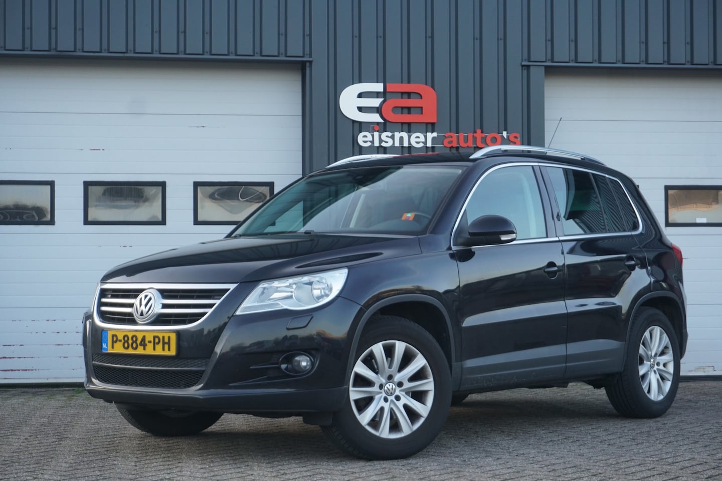 Volkswagen Tiguan - 1.4 TSI Comfort&Design | PANO DAK | TREKHAAK | STOELVERW. | - AutoWereld.nl