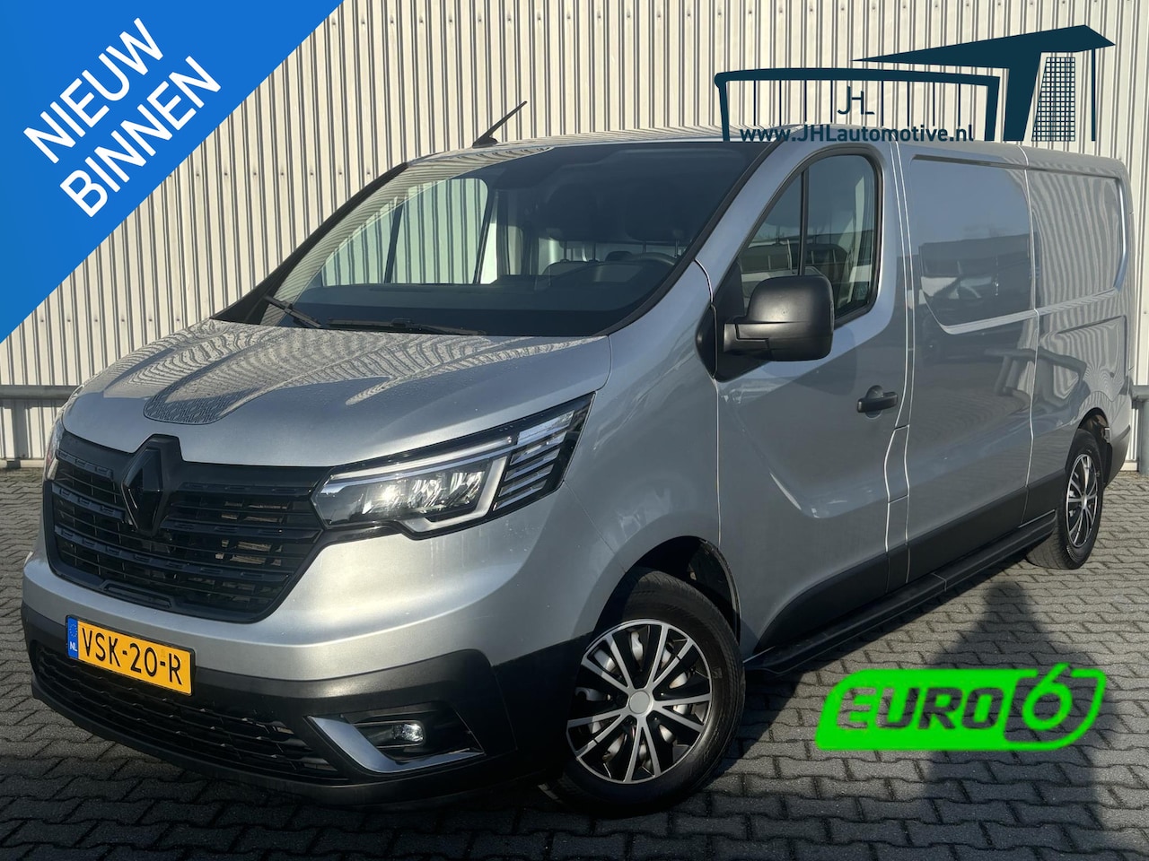 Renault Trafic - 2.0 dCi 130 T30 L2H1 Comfort*CRUISE*HAAK*ECC*TEL*3 - AutoWereld.nl