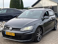Volkswagen Golf - 2.0 TDI GTD 2013 Automaat Xenon Panoramadak