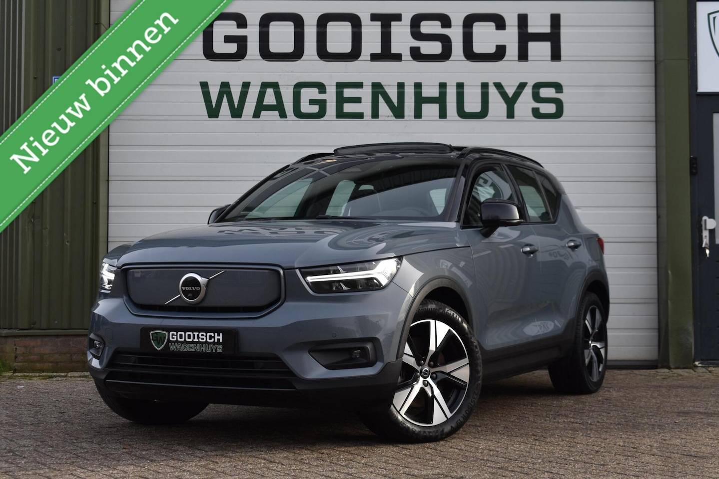 Volvo XC40 - Recharge P8 AWD R-Design | Schuifdak | Harman Kardon | - AutoWereld.nl