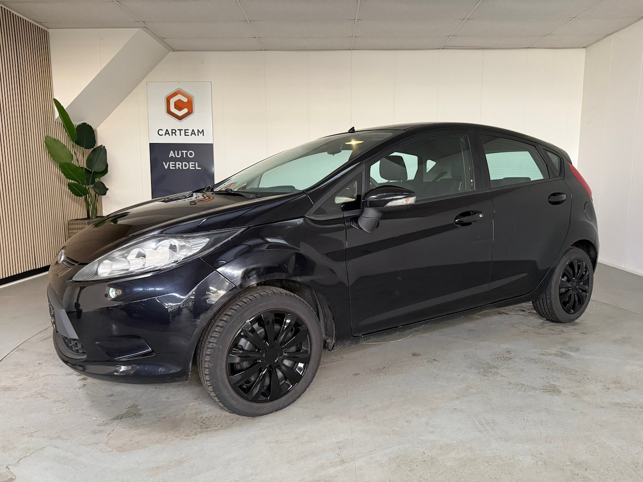 Ford Fiesta - 1.25 Black-Limited Airco - AutoWereld.nl