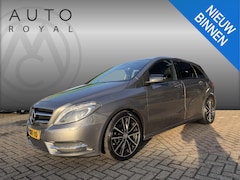 Mercedes-Benz B-klasse - 180 Ambition AUTOMAAT| NAVIGATIE| AIRCO/ECC| CRUISECONTROL| PARKEERSENSOREN
