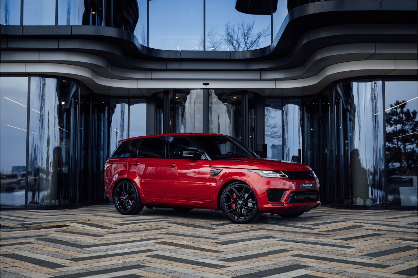 Land Rover Range Rover Sport - 2.0 P400e HSE Dynamic Carbon LED Soft Close HUD GARANTIE 22 inch - AutoWereld.nl