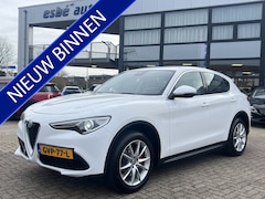 Alfa Romeo Stelvio - 2.0 T 280 Pk AWD First Edition Xenon Navigatie Camera Elek Stoelen Leder Stoel + Stuurverw