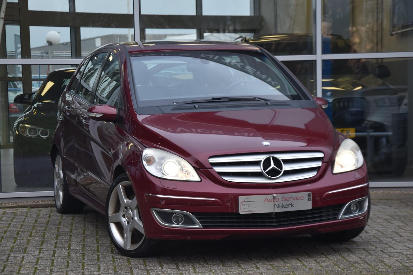 Mercedes-Benz B-klasse - 180 CDI Aut. Xenon Airco Pdc AMG LM-Velgen 1ste Eigenaar - AutoWereld.nl
