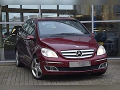 Mercedes-Benz B-klasse - 180 CDI Aut. Xenon Airco Pdc AMG LM-Velgen 1ste Eigenaar