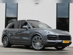 Porsche Cayenne - 3.0 E-Hybrid / Sport-Chrono / Sport-Design / Luchtvering / Bose / Panorama / Vol Opties /