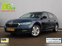 Skoda Octavia Combi - 1.0 e-TSI Ambition Automaat Virtual Cockpit Navigatie Carplay Android LMV LED Clima Cruise