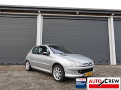 Peugeot 206 - 1.6 16V 3D QUIKSILVER APK 01-2027 AIRCO RADIO ELEK RAMEN VOOR
