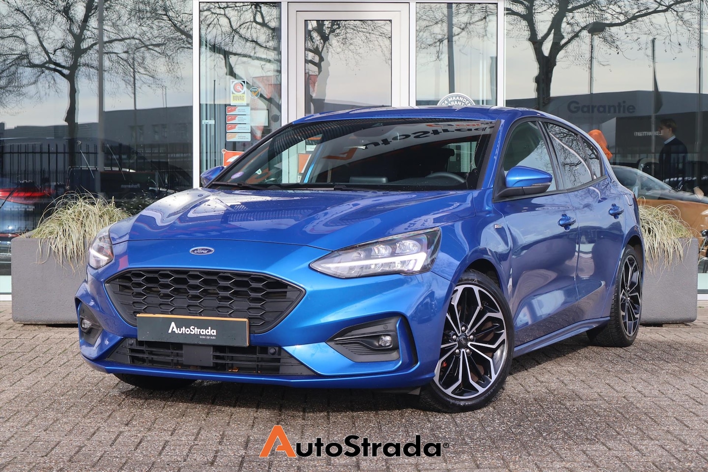 Ford Focus - 1.0 ST-Line 125pk | ACC | Camera | Winter Pakket | Climate | Navigatie | Keyless | LED | V - AutoWereld.nl