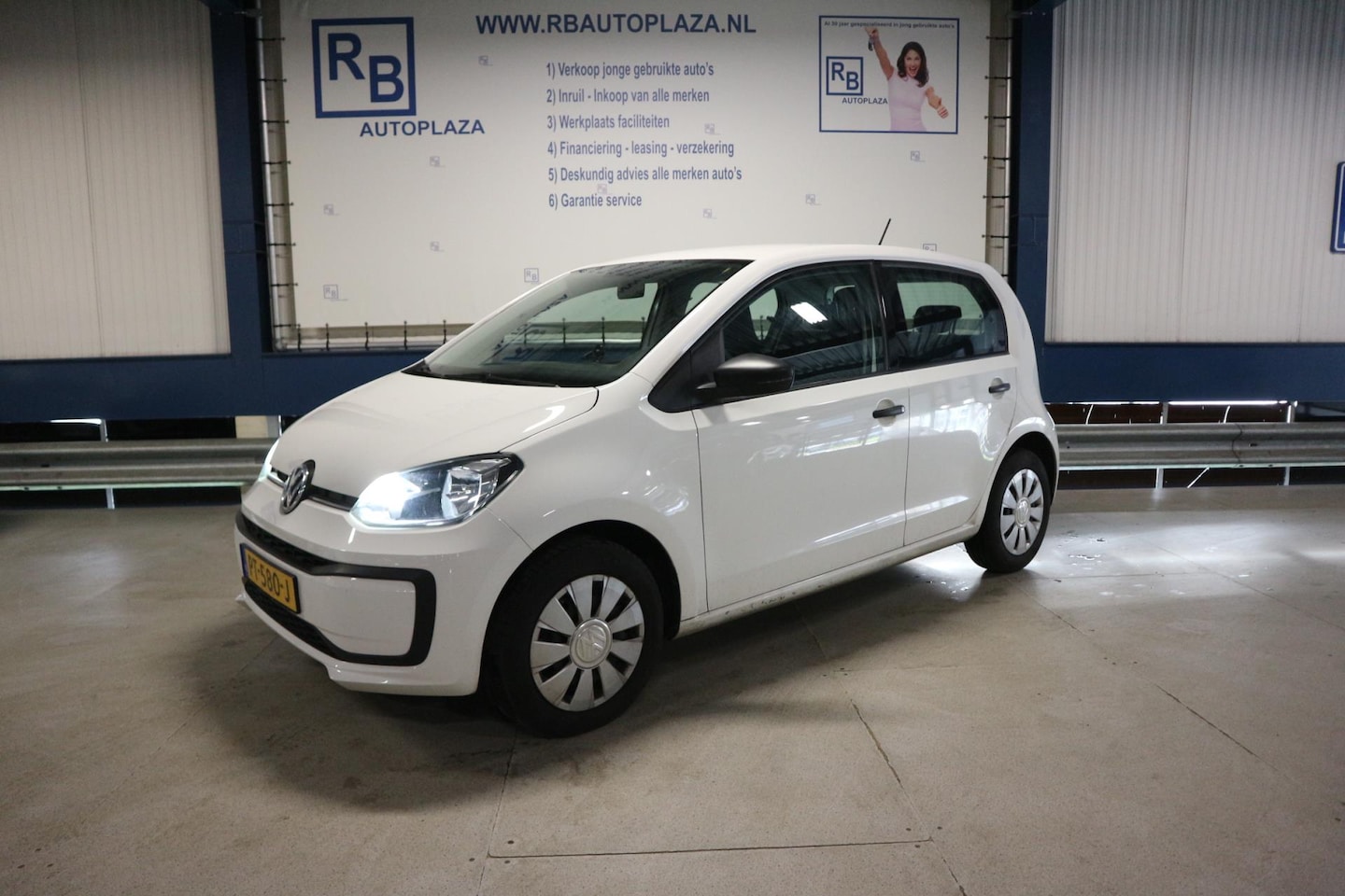 Volkswagen Up! - 1.0 BMT take up! / NAP / APK 9 2026 / 5 DEURS / LEUK ! ! ! - AutoWereld.nl