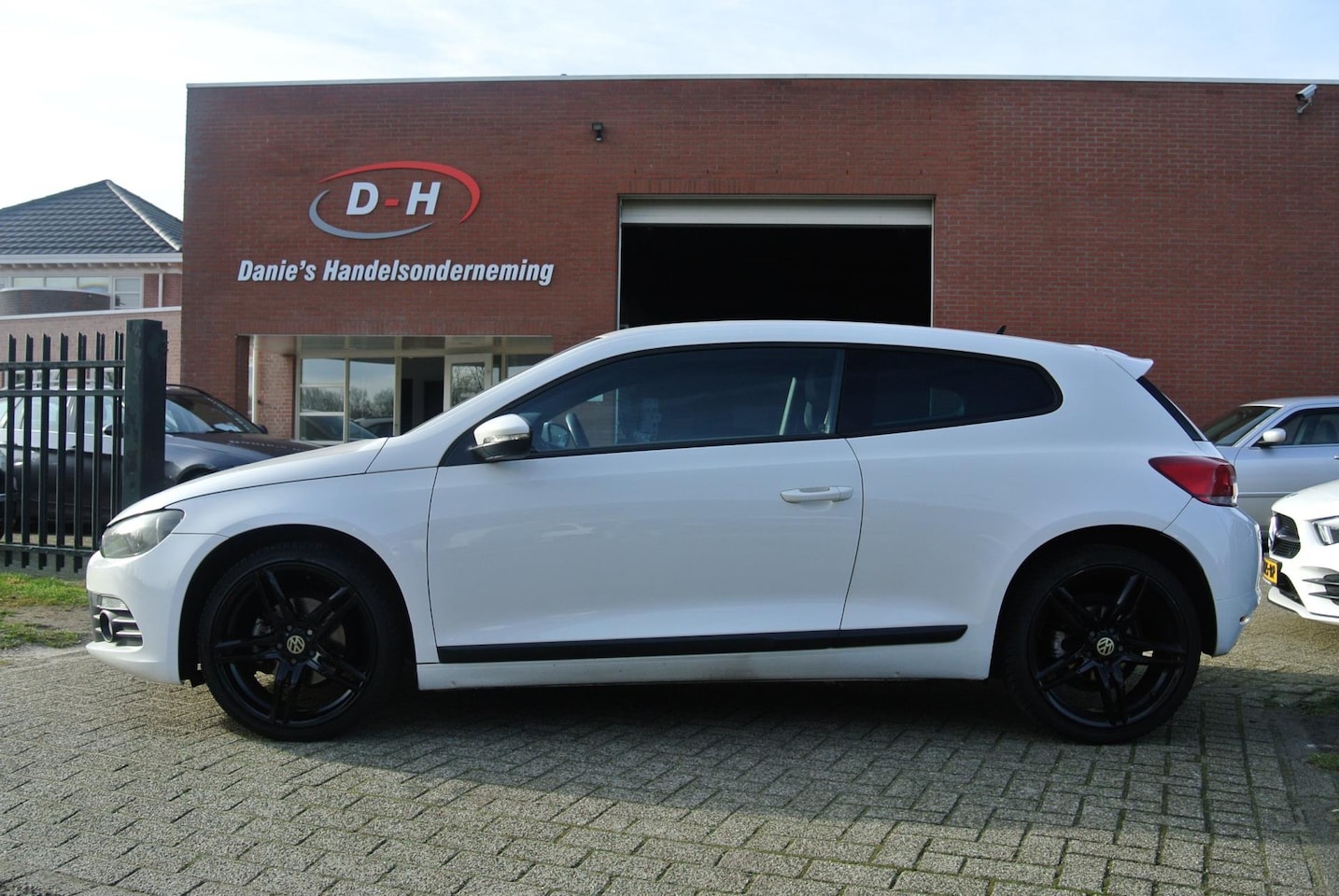 Volkswagen Scirocco - 1.4 TSI airco apk 09-05-2026 inruil mogelijk - AutoWereld.nl