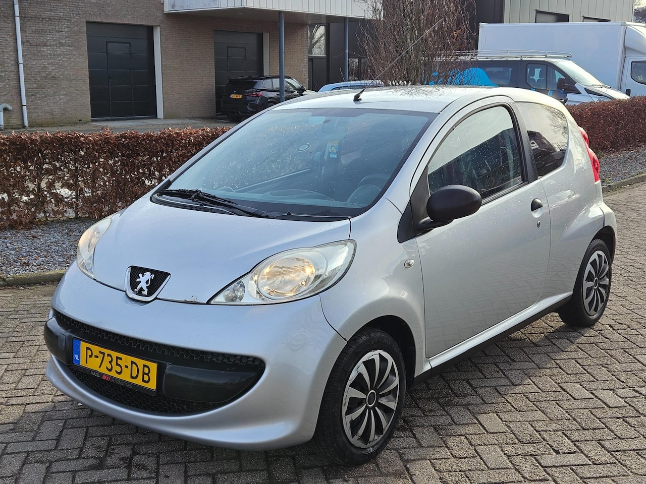 Peugeot 107 - 1.0-12V XR apk 08-12-2026 - AutoWereld.nl