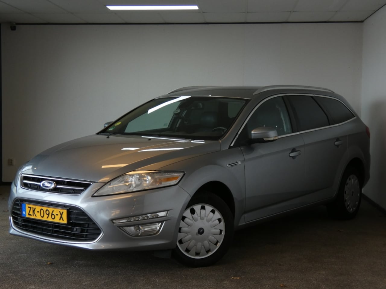 Ford Mondeo Wagon - 1.6 TDCi ECO.L.Plat. - AutoWereld.nl
