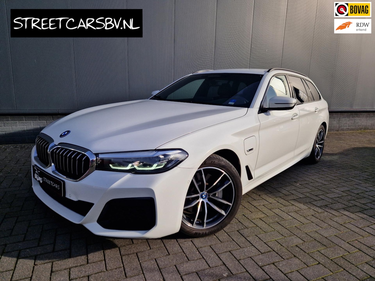 BMW 5-serie Touring - 530e xDrive M Sport - AutoWereld.nl