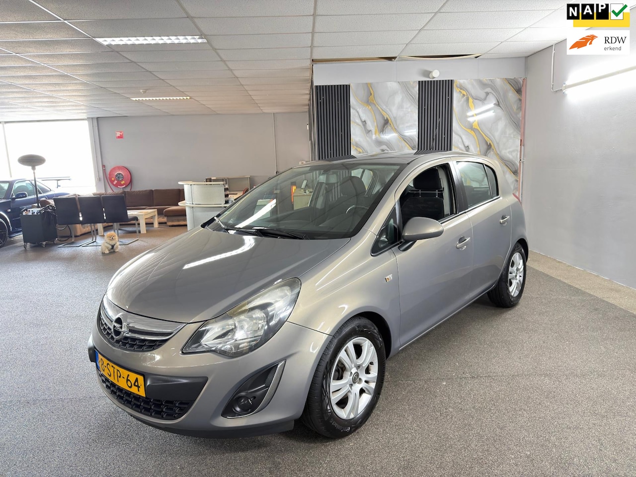 Opel Corsa - 1.2-16V Berlin Apk Nieuw,Cruise,Clima,N.A.P,Lm velgen,Trekhaak,2 sleutels + Boekjes,Topsta - AutoWereld.nl