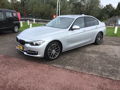 BMW 3-serie - 320i xDrive Centennial Executive Bj2016/ x-drive/ leer/ keyless/open dak/122000km
