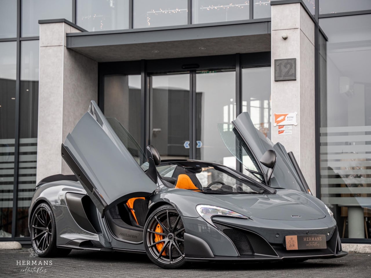 McLaren 675LT - Spider 3.8 V8 / 1 of 500 / Club Sport Prof. / Lift / Carbon / 360 - AutoWereld.nl
