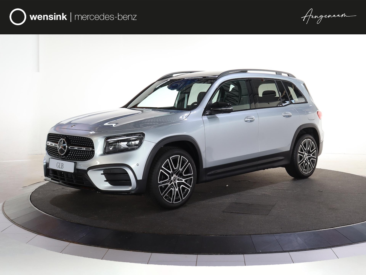 Mercedes-Benz GLB - 180 Business Solution AMG | AMG Line Plus pakket | Panoramaschuifdak | Winterpakket | Trek - AutoWereld.nl