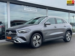 Mercedes-Benz GLA-Klasse - 250 e Progressive line Advanced automaat , elektrische achterklep, Panoramaschuifdak , weg