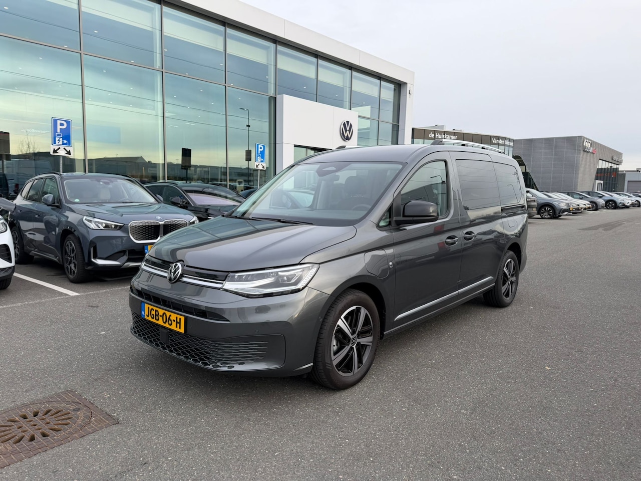 Volkswagen Caddy Maxi - Kombi L2H1 1.5 eHybrid 19,7kWh 85kW 115PK Style DSG / Demonstratieauto - AutoWereld.nl