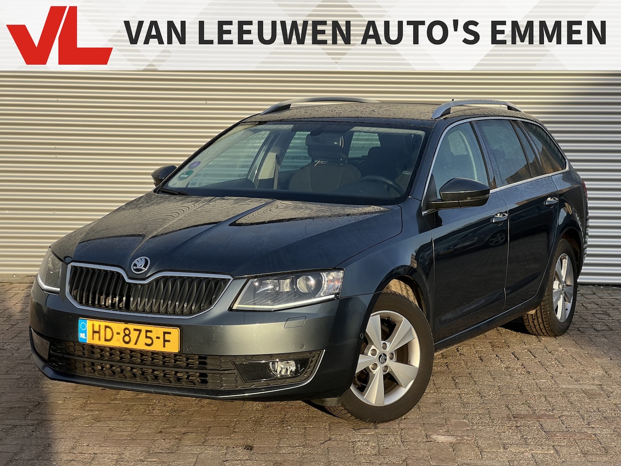 Skoda Octavia Combi - 1.2 TSI Greentech Style | Nieuw Binnen | Xenon | Climate Control | Navigatie | APK 29-12-2 - AutoWereld.nl