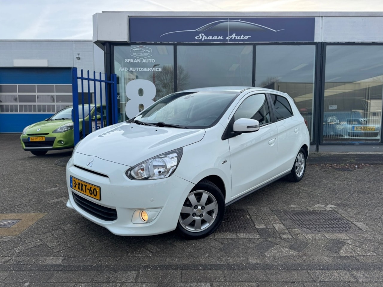 Mitsubishi Space Star - 1.2 Intense | AUTOMAAT | AIRCO | 5 DEURS - AutoWereld.nl