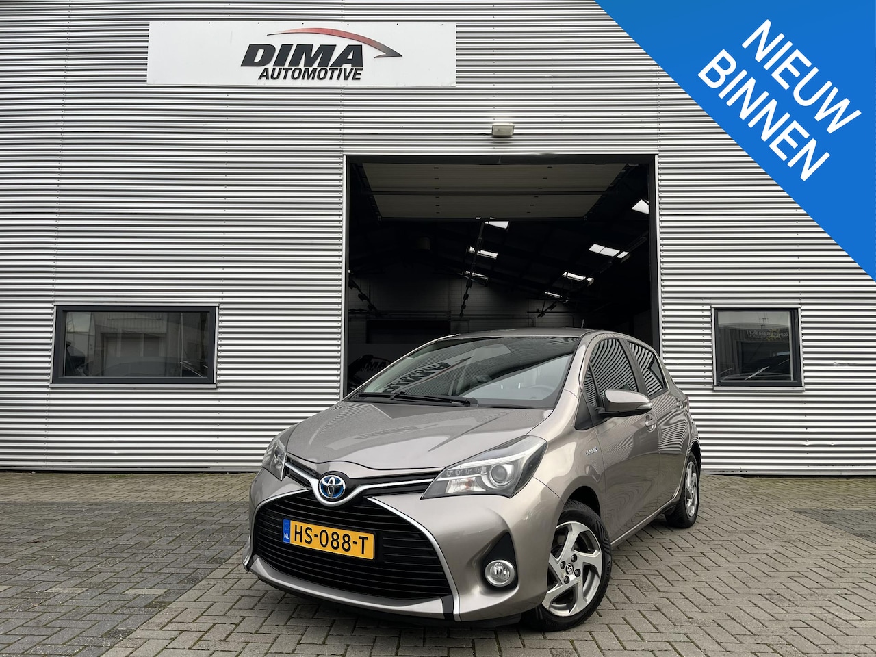 Toyota Yaris - 1.5 Hybrid Automaat - AutoWereld.nl