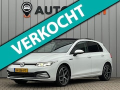 Volkswagen Golf - 1.5 eTSI VITRUAL PANO AUT LED DEALER OND ORG NL