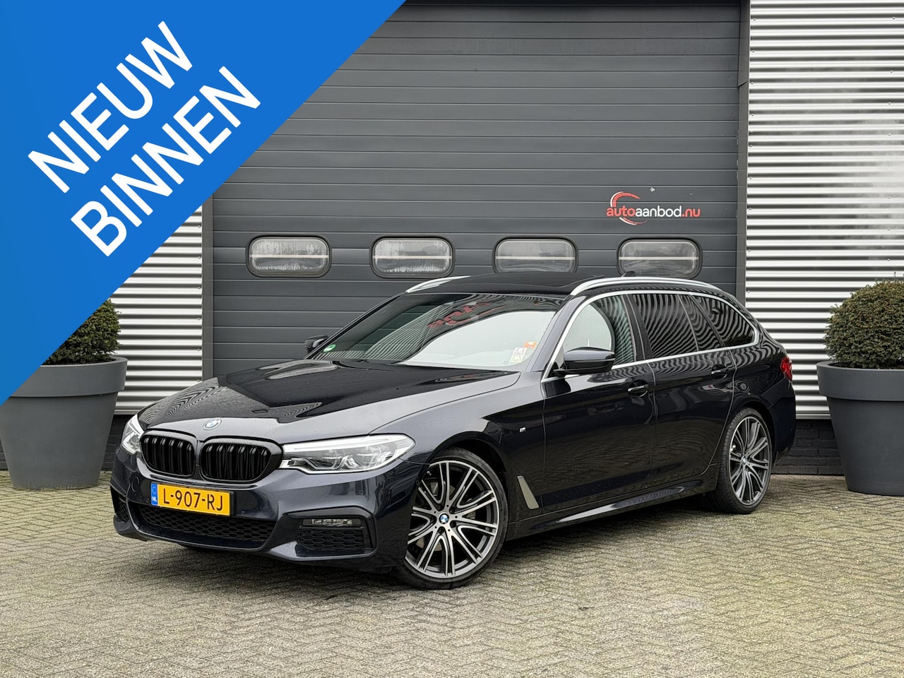 BMW 5-serie Touring - 520d xDrive High Executive M-Sport | Panoramadak | Camera | Elektrische Trekhaak | Elektri - AutoWereld.nl