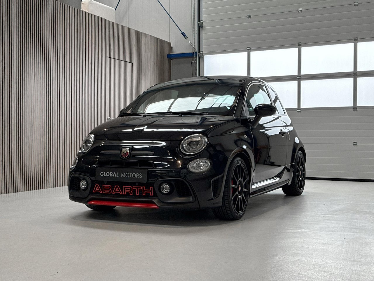 Fiat 500 Abarth - 1.4 T-Jet Competizione 180PK - CARBON SABELT STOELEN - SCHUIFDAK - MONZA UITLAAT - GROOTBE - AutoWereld.nl