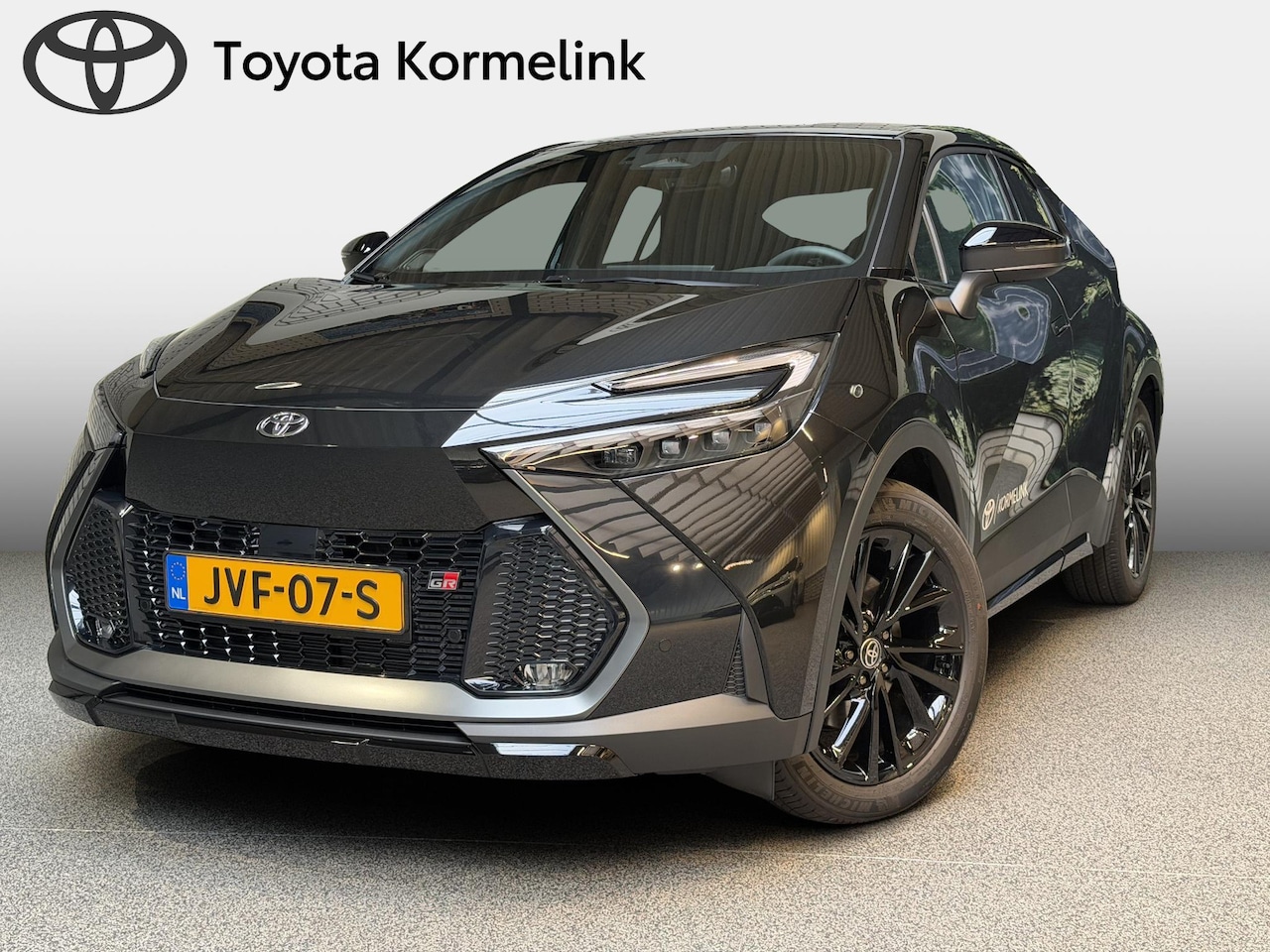 Toyota C-HR - 2.0 Plug-in Hybrid 220 Black Edition 2.0 Plug-in Hybrid 220 Black Edition - AutoWereld.nl
