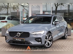 Volvo V60 - B4 Ultra Dark 197pk | Pano | ACC | LED | Keyless | Camera | Harman/Kardon | Trekhaak | Sto