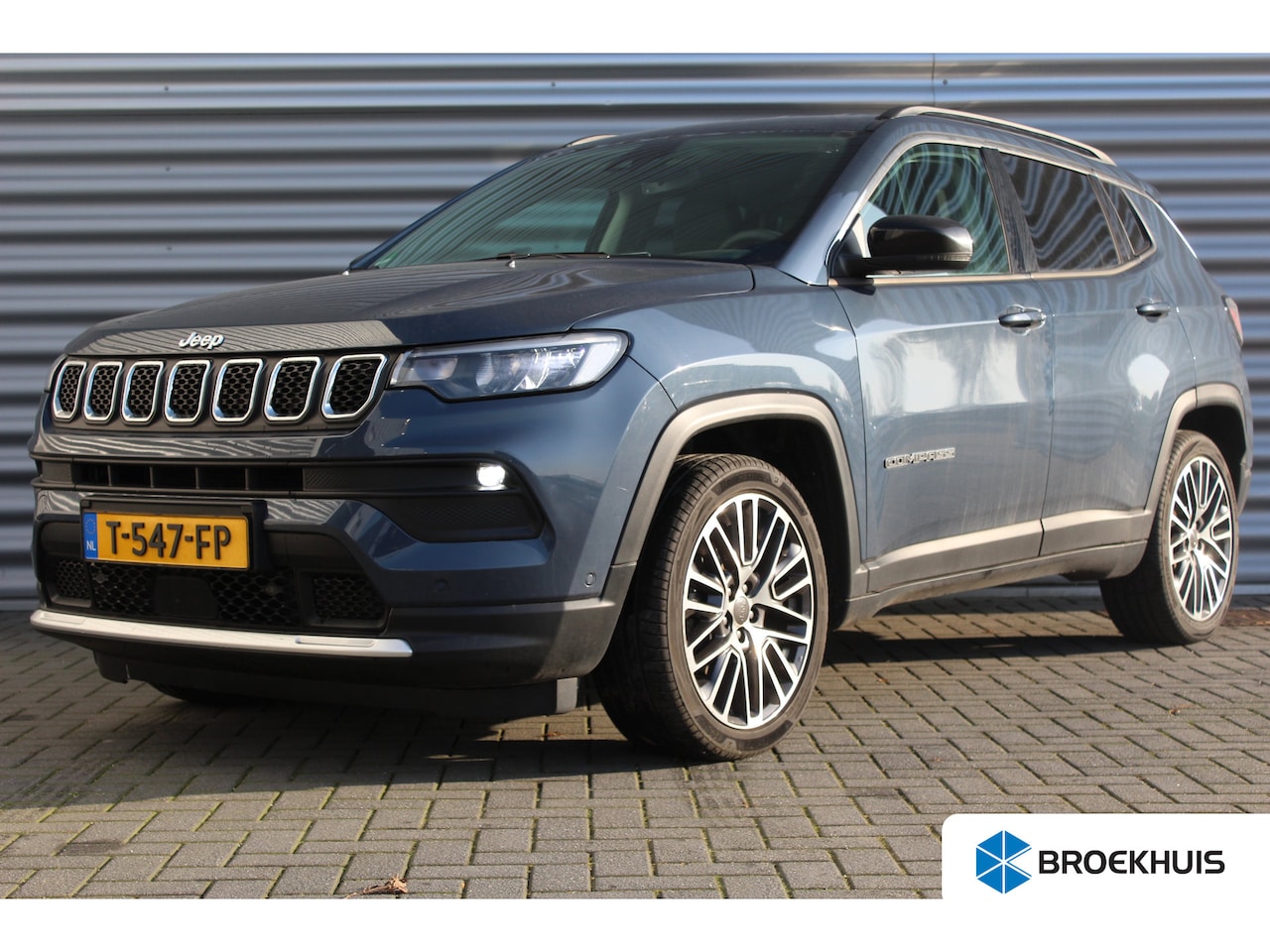 Jeep Compass - 1.5T e-HYBRID 130PK LIMITED AUTOMAAT / NAVI / LEDER / CLIMA / FULL-LED / CAMERA / 19" LMV - AutoWereld.nl