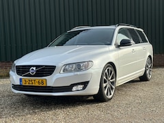 Volvo V70 - 2.0 T5 Nordic+ Automaat/19inch/Blackline/Camera enz enz
