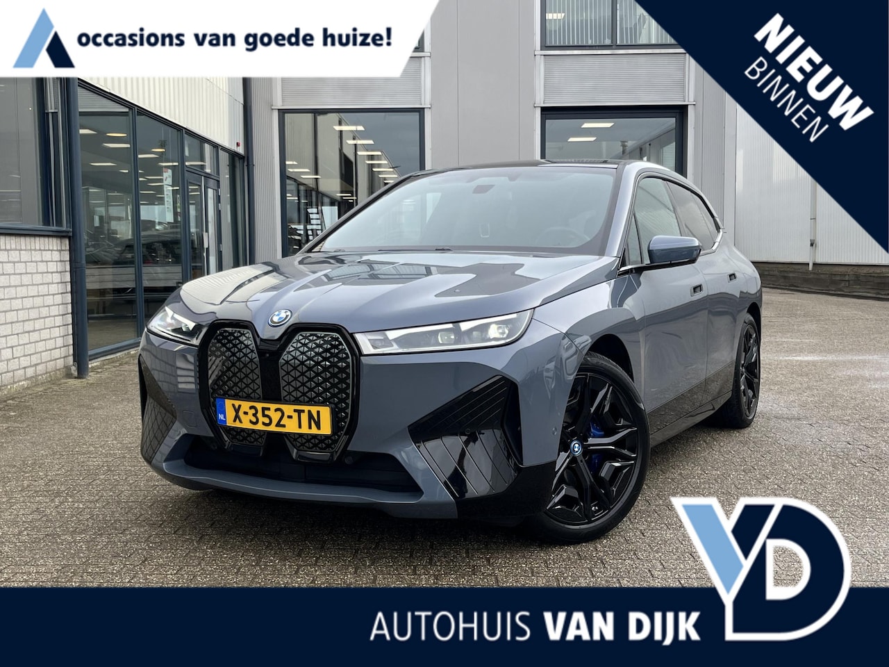 BMW iX - xDrive50 Business Edition Plus 112 kWh | Nieuwprijs €128.798,-!!/NL Auto/1e Eig./Luchtveri - AutoWereld.nl