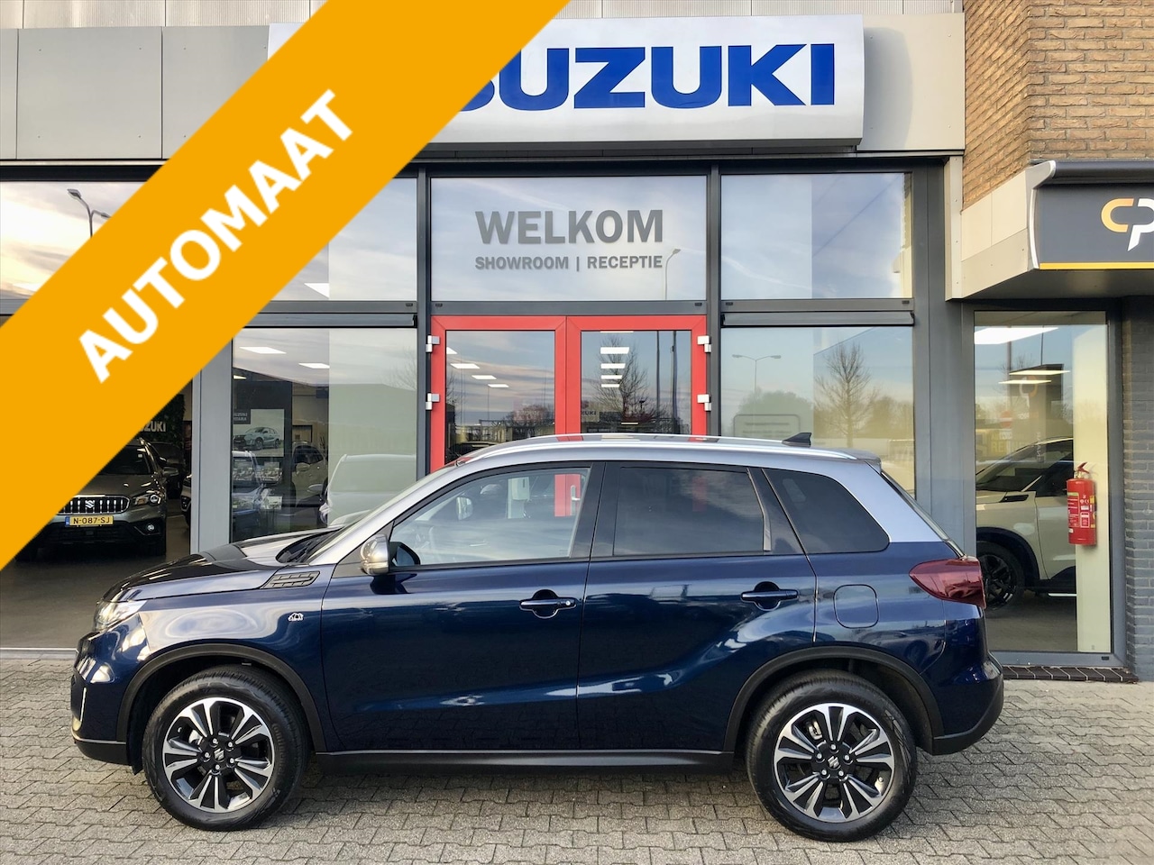 Suzuki Vitara - 1.5 Hybrid Automaat Style Rhino Edition (RIJKLAARPRIJS) - AutoWereld.nl