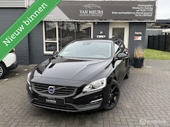 Volvo V60 - 2.0 D2 Kinetic Business, Airco, cruise, apk 11-2026