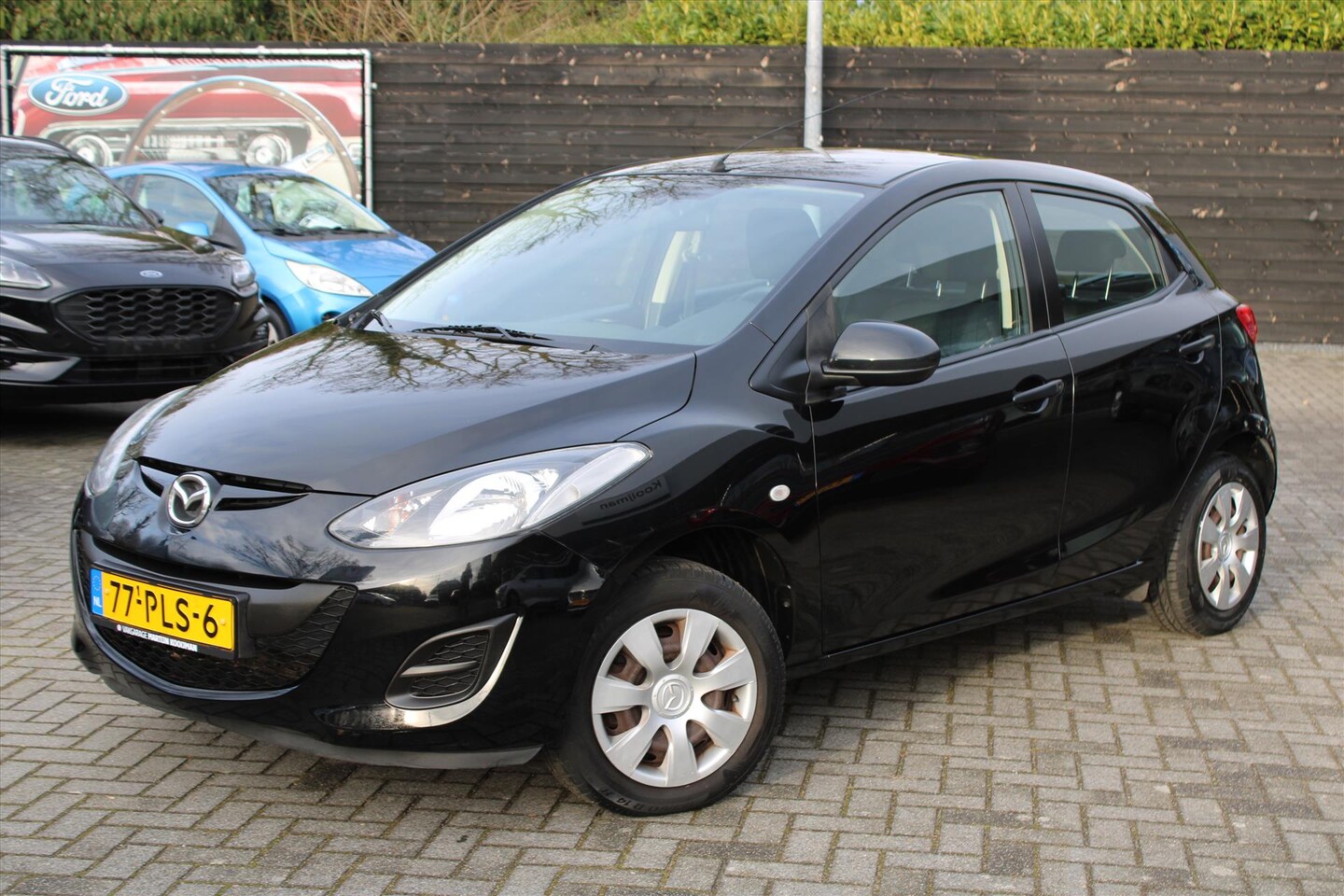 Mazda 2 - 1.3 75pk 5D Cool - AutoWereld.nl