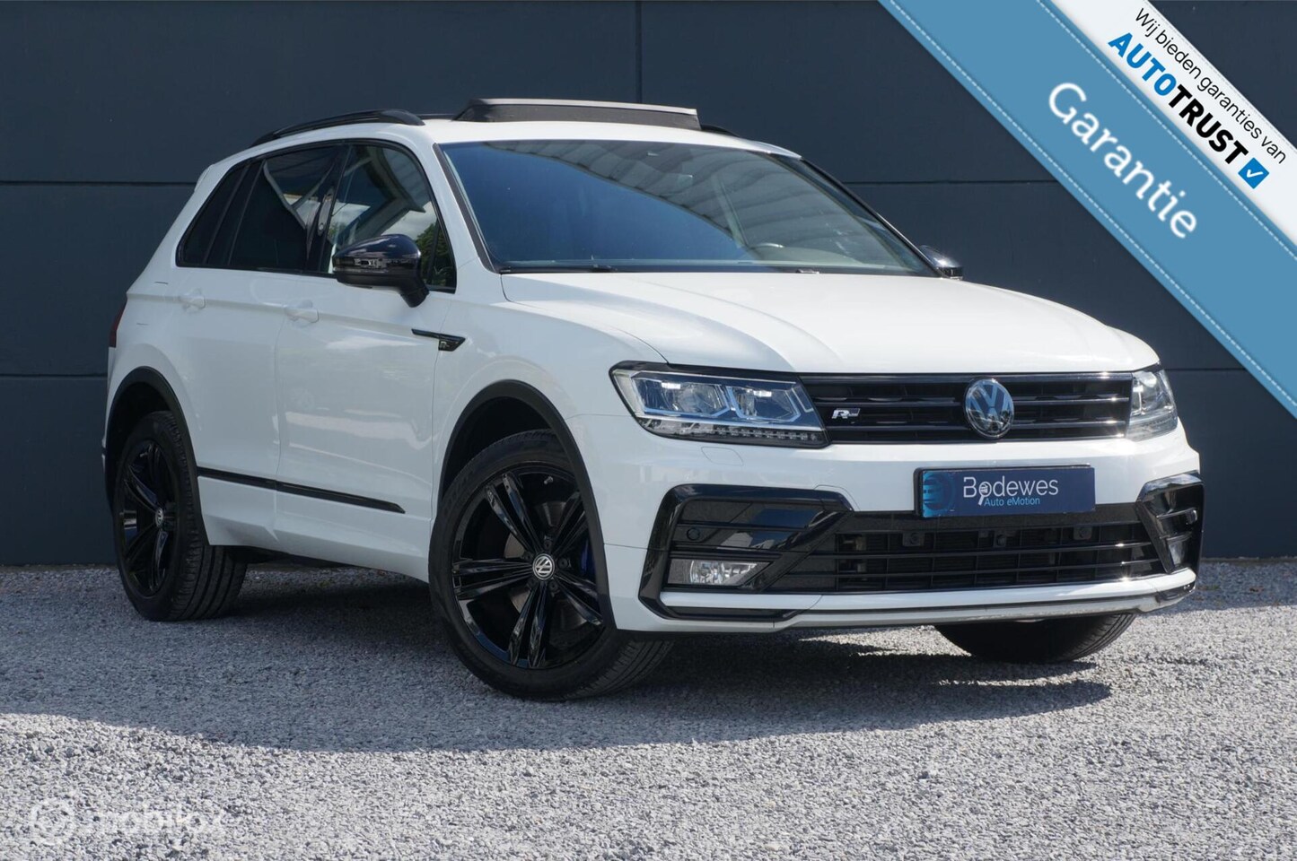 Volkswagen Tiguan - 2.0 TSI 4Motion DSG Highline Bns R-Line ! - AutoWereld.nl