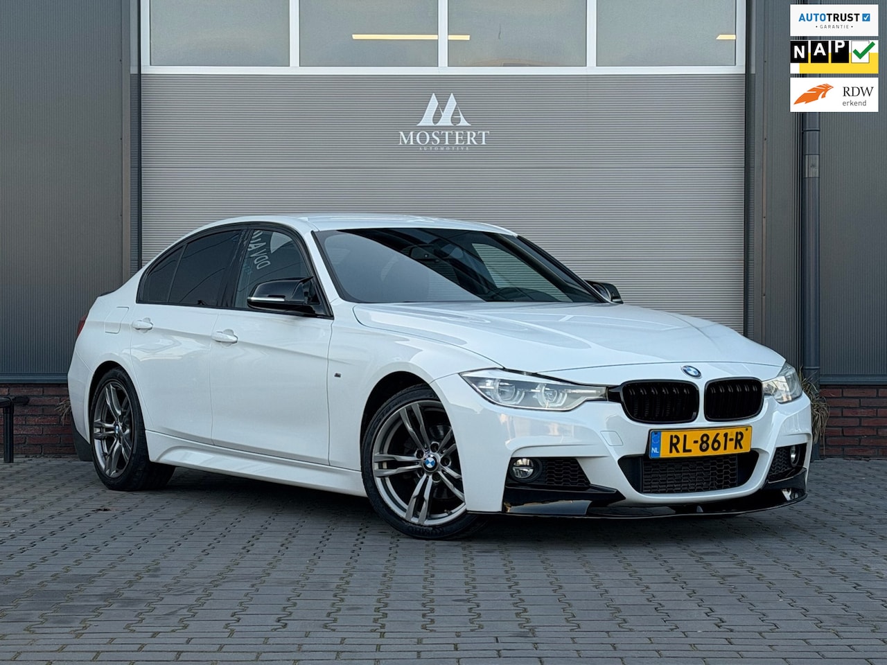 BMW 3-serie - 318i/136pk M-Sport Executive|2018|Automaat|Dealer|M pakket|NAP|BTW|Navi|PDC|18'LMV - AutoWereld.nl