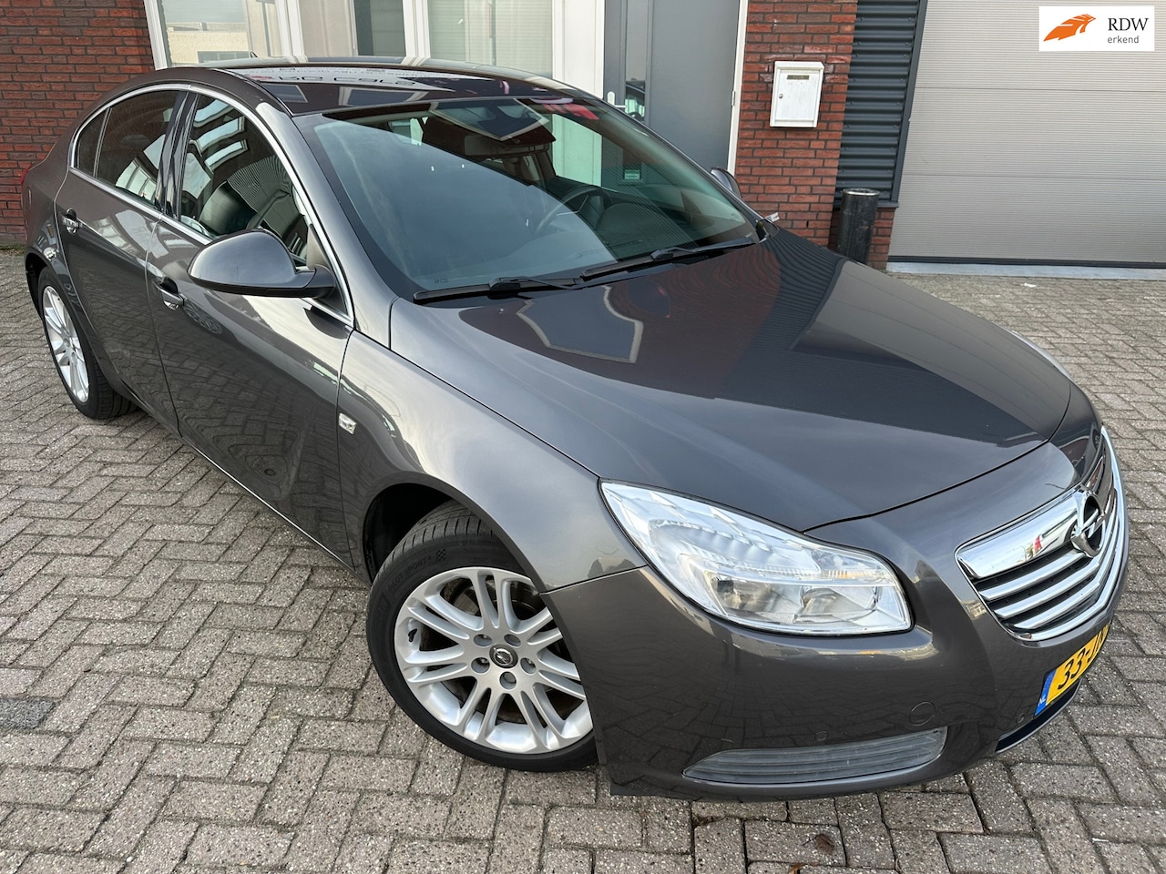 Opel Insignia - 1.6 T Business / Navi / PDC / Clima / Cruise - AutoWereld.nl