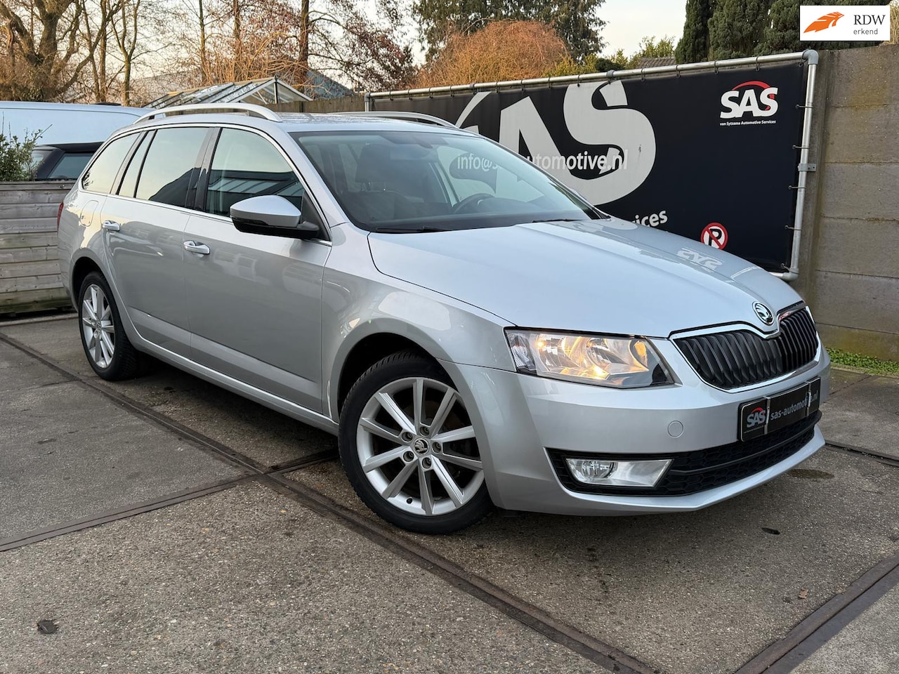 Skoda Octavia Combi - 1.2 TSI Greentech Ambition Businessline 1.2 TSI Greentech Ambition Businessline - AutoWereld.nl